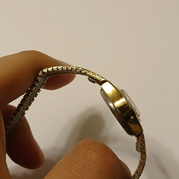 Vtg Waltham Women's Gold Tone 17 Jewels Manual Wind Analog Stainless Steel Watch - Picture 14 of 14